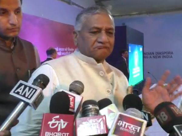 congress supporters demand priyanka gandhi contest lok sabha election from varanasi