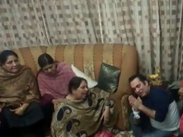 फोन पत्नी ऋतु ने नहीं उठाया