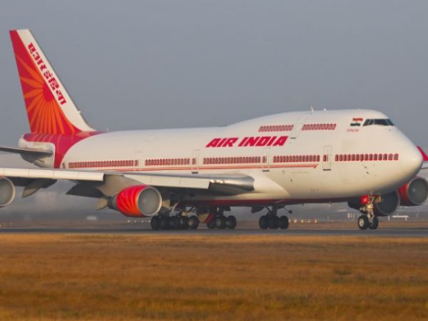 प्राइवेट पार्ट्स में छिपाए थे विदेश करंसी प्राइवेट पार्ट्स में छिपाए थे विदेश करंसी