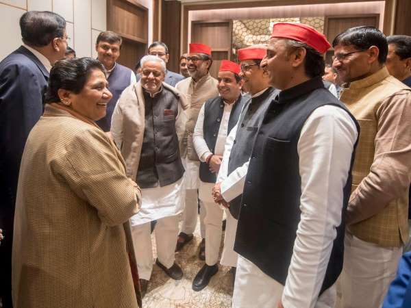 दो सीटों से समझिए तालमेल का पूरा गणित 