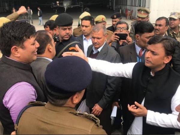 पुलिस-प्रशासन ने अखिलेश को इलाहाबाद आने से रोका