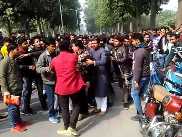 भाजपा नेता पर हुआ फायर