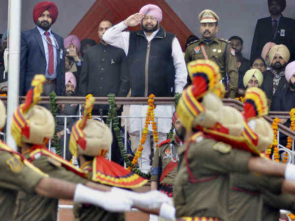 आर्मी ऑफिसर रहे हैं कैप्‍टन 