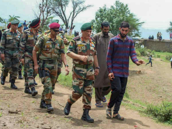 तीनों जवानों से हो रही है पूछताछ 