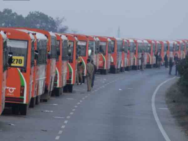 कहां चलीं बसें 