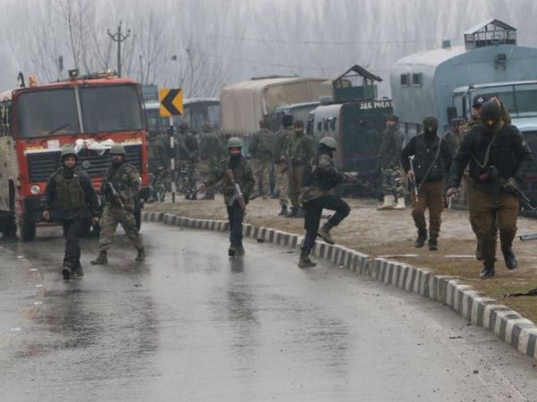 धारा 370 को खत्म करने की मांग