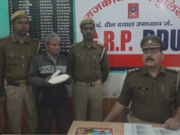 नेटवर्क खंगालने में जुटी पुलिस