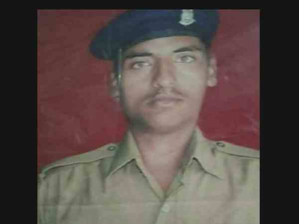 crpf personnel of unnao martyred in pulwama attack crpf personnel of unnao martyred in pulwama attack