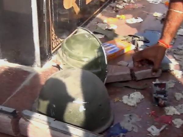 Demolition on Martyrs Circle in Barmer Demolition on Martyrs Circle in Barmer