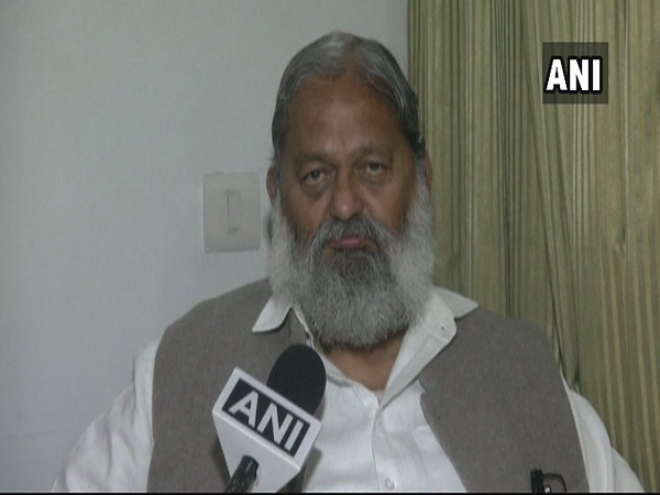 ममता सरकार और सीबीआई के बीच विवाद में कूदे बीजेपी मंत्री