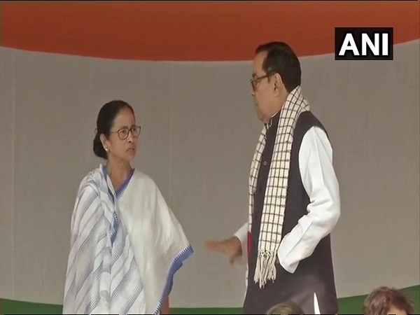 ममता बनर्जी की ताड़का से की तुलना