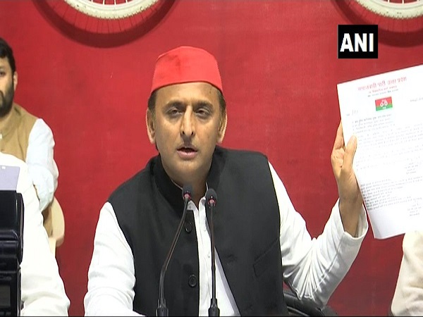 रात में कुछ पुलिस अधिकारियों ने रेकी की रात में कुछ पुलिस अधिकारियों ने रेकी की