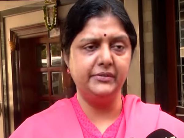 'लड़की ने चुराए थे जेवर और पैसे'