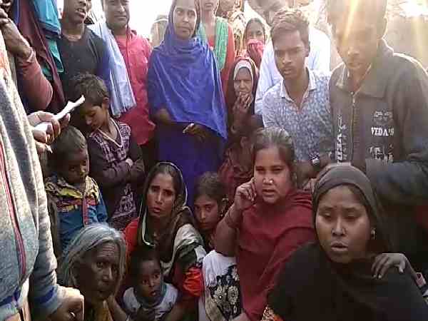 मिट्टी में दबी थी लाश