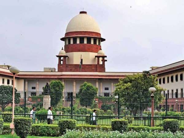 मामले में सुप्रीम कोर्ट की है पूरी नज़र