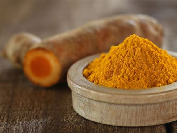 हल्दी के बिना अधूरी है पूजा 