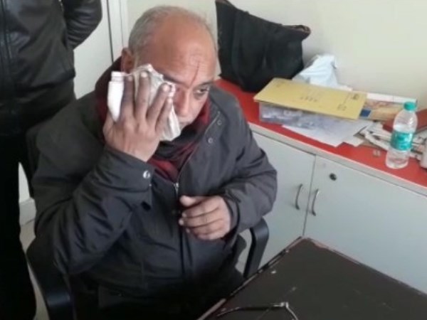 बैंक में जमा करने जा रहे थे 14 लाख रुपए