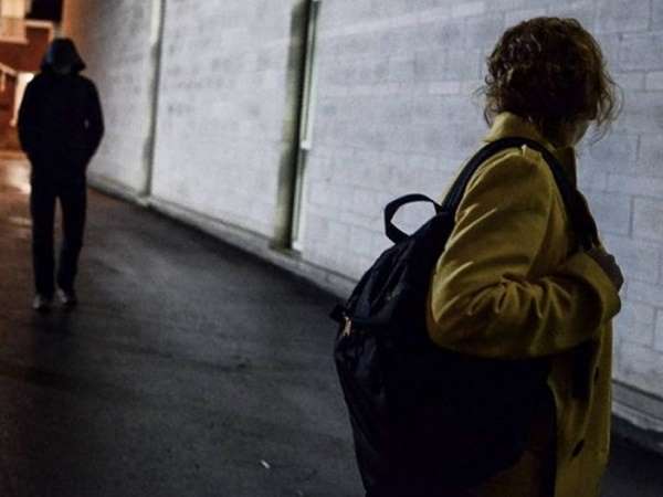 ई-मेल लिख दूतावास में की शिकायत