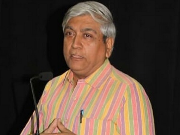 शाह मोदी सरकार के आलोचक