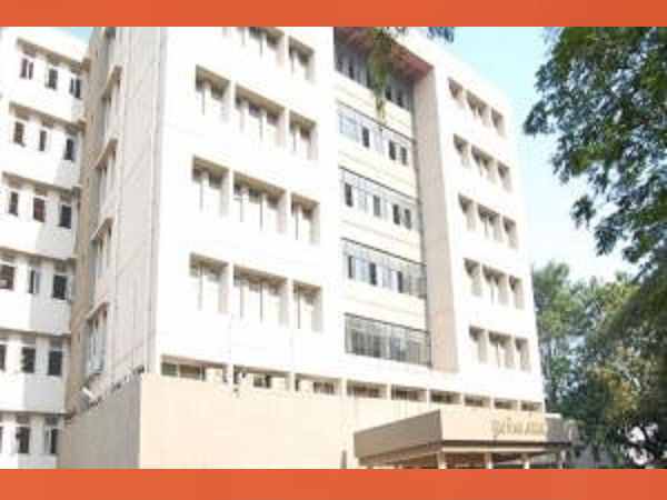 25 फरवरी को सूरत कोर्ट में जाना पड़ेगा