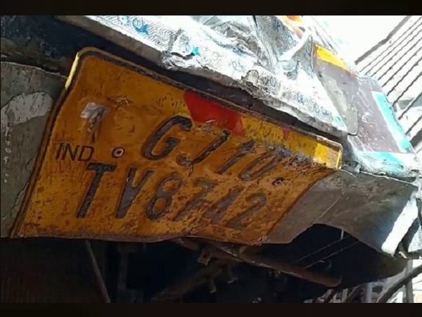 truck hits Vehicles on rajkot highway in night, many people injured