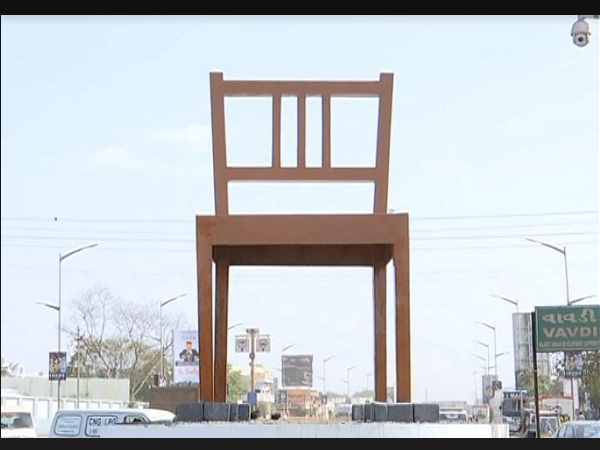 rajkot, largest chair, 15 feet tall chair in rajkot, lok sabha electionS 2019, lok sabha electionS 2019, electionS, GUJARAT rajkot, largest chair, 15 feet tall chair in rajkot, lok sabha electionS 2019, lok sabha electionS 2019, electionS, GUJARAT