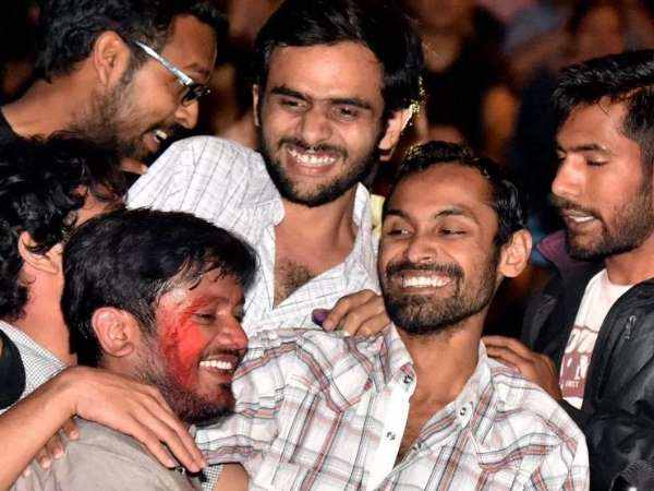 कौन हैं माता-पिता