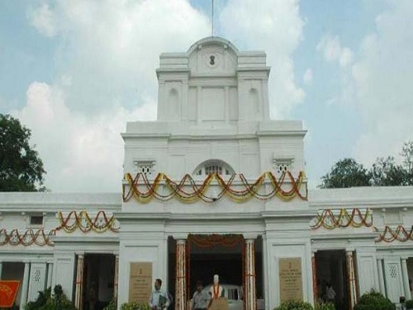 वेबसाइट पर पूरी जानकारी उपलब्ध