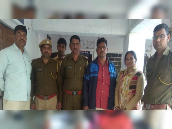 नींद की गोलियां मिला हुआ दूध पिलाया