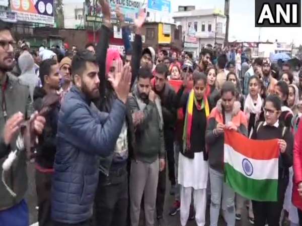 Pulwama Terror Attack: Locals protest in Kathua against Pakistan Pulwama Terror Attack: Locals protest in Kathua against Pakistan