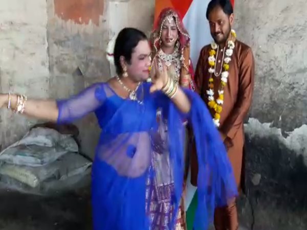 शादी के बाद कर सकती है काम शादी के बाद कर सकती है काम