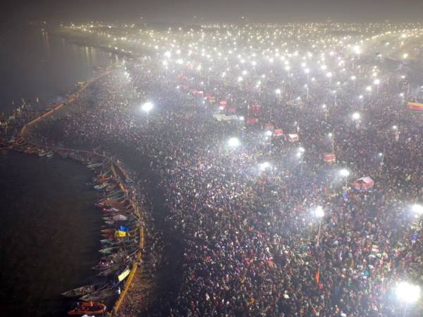 basant panchami shahi snan at kumbh mela 2019 basant panchami shahi snan at kumbh mela 2019