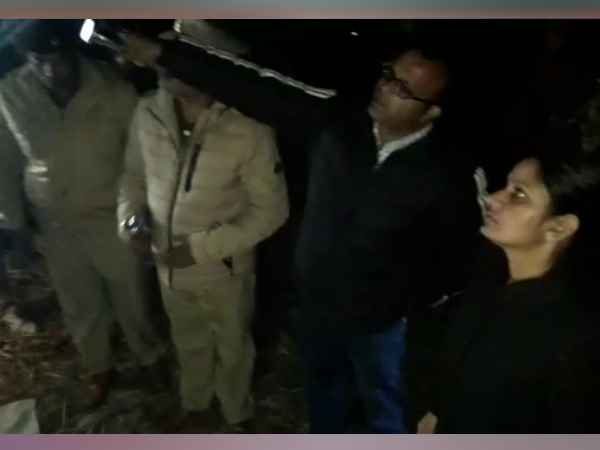 परिजनों ने पुलिस पर लगाया फसाने का आरोप