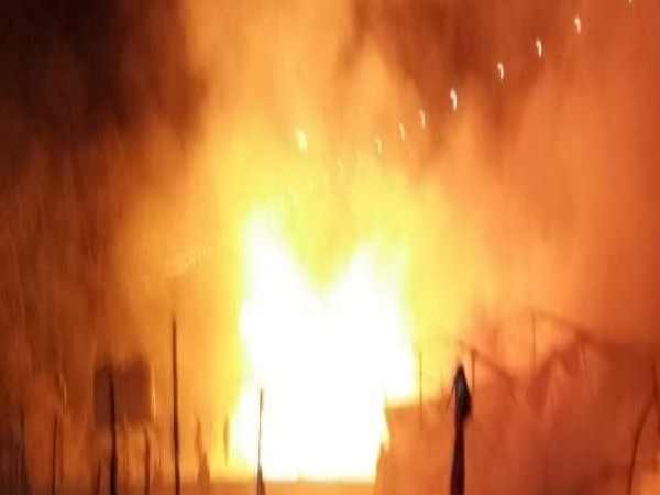 gandhinagar, fire broke out, Gujarat, Statue of Unity, fire broke out near Statue of Unity, fire incident, World Tallest Statue, fire near the Statue of Unity, गुजरात, स्टैच्यू ऑफ यूनिटी, स्टैच्यू ऑफ यूनिटी के पास आग
