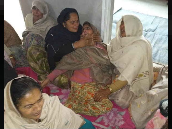 बीमार मां का इकलौता बेटा शहीद हुआ, बुढ़ापे में कोई नहीं सहारा