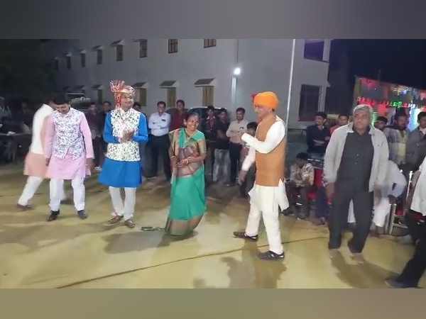 Video: gujarat minister KunwarjiBhai Bavaliya garba dance goes viral