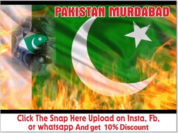 पाकिस्तान मुर्दाबाद के बैनर लिए चल रही बसें