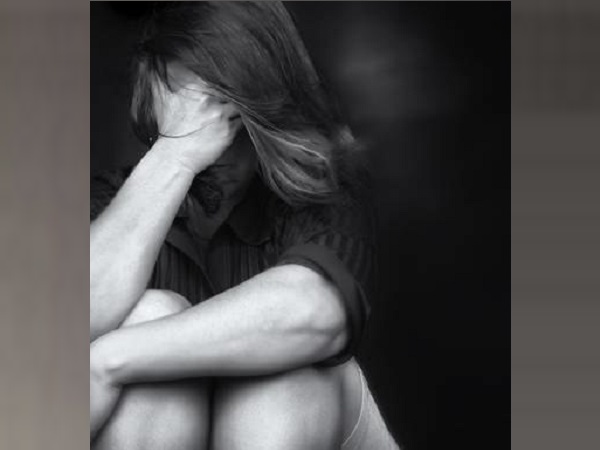 अकेली रह जाएगी वह युवती?