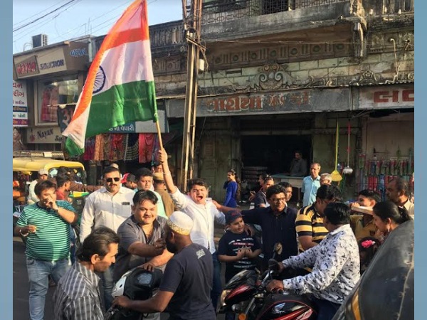 बीमारी बढ़ जाए तब ऑपरेशन करना जरुरी है: रमेश ओझा