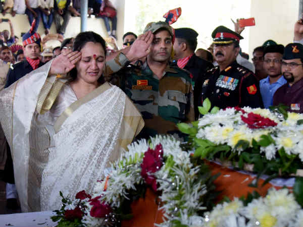 बटालियन के बेस्ट ऑफिसर थे मेजर बटालियन के बेस्ट ऑफिसर थे मेजर