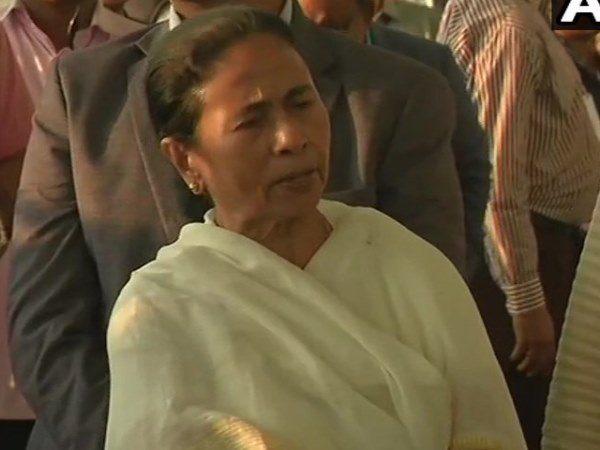 Akhilesh yadav not attend allahabad university event Mamata Banerjee Chandrababu Naidu condemn Akhilesh yadav not attend allahabad university event Mamata Banerjee Chandrababu Naidu condemn