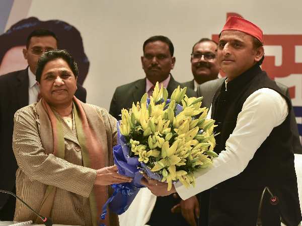 सपा-बसपा में हुआ गठबंधन का ऐलान सपा-बसपा में हुआ गठबंधन का ऐलान
