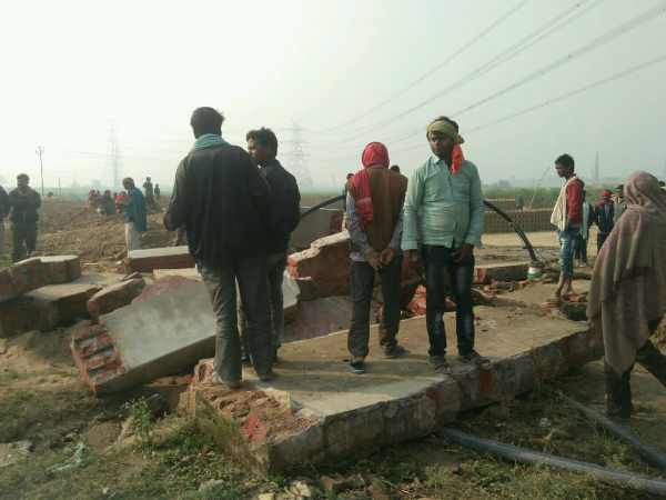 Two died when a water tank fell in Mirzapur