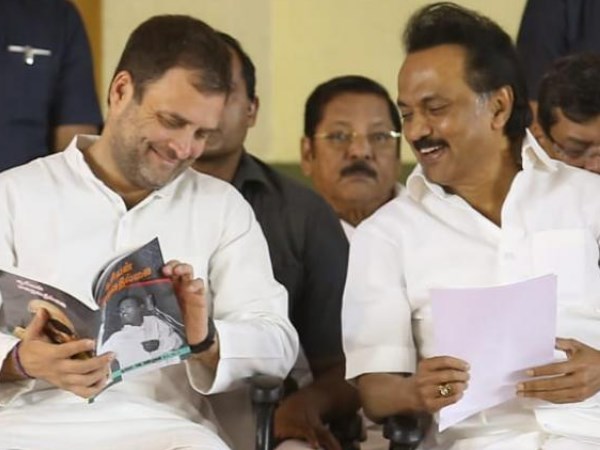 कांग्रेस के खाते में आ सकती हैं 10 सीटें