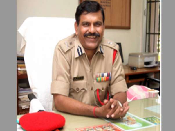 Kolkata police conducting raids at two different places of former CBI Director in West Bengal Kolkata police conducting raids at two different places of former CBI Director in West Bengal