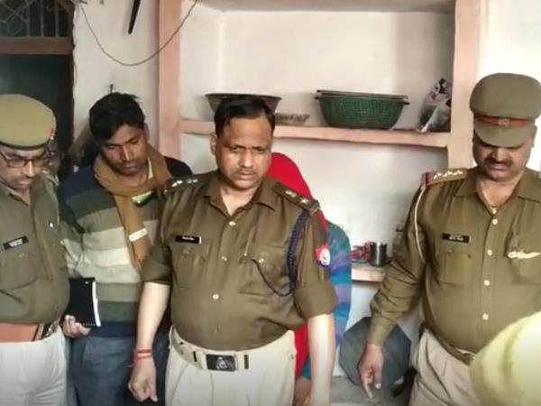 man killed himself after murdered wife in farrukhabad 
