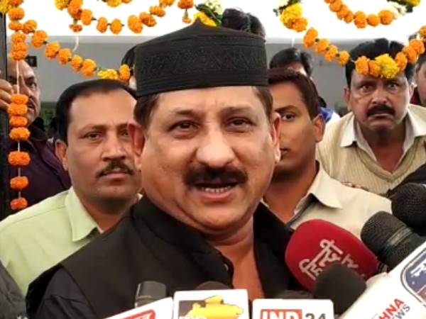 नकुल नाथ और प्रियदर्शिनी नकुल नाथ और प्रियदर्शिनी