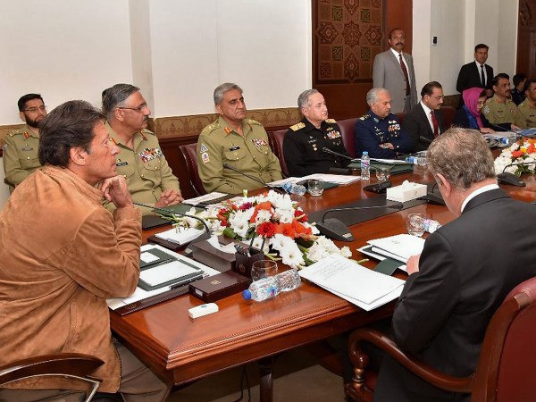 इशारों में बार-बार परमाणु युद्ध की धमकी