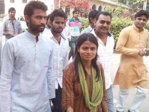 राजनीति से टीचिंग का सफर