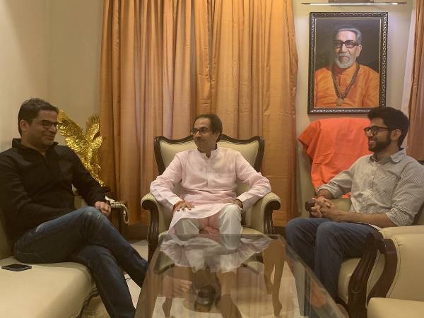 ठाकरे पिता-पुत्र से नेता नहीं, पॉलिटिकल एजेंट की मुलाकात ठाकरे पिता-पुत्र से नेता नहीं, पॉलिटिकल एजेंट की मुलाकात